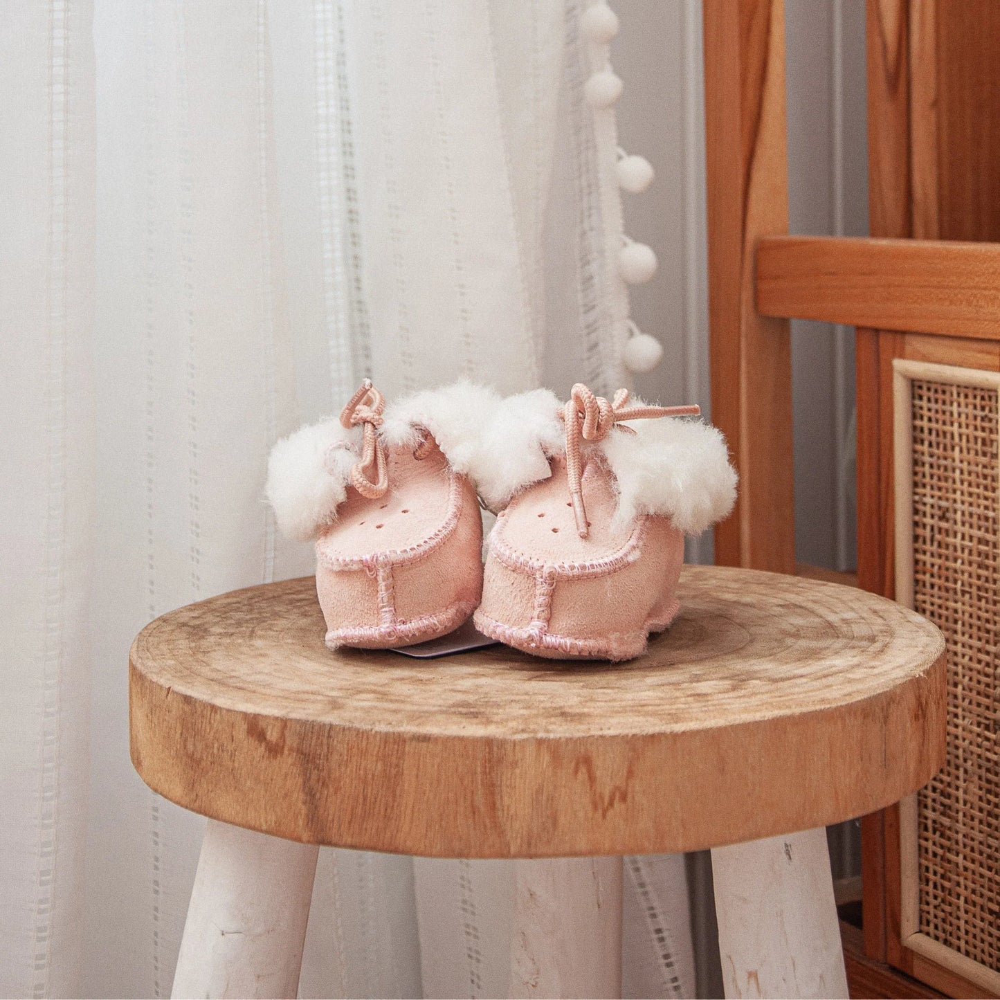 Sheepskin Baby Booties Pink / 12-18 Months