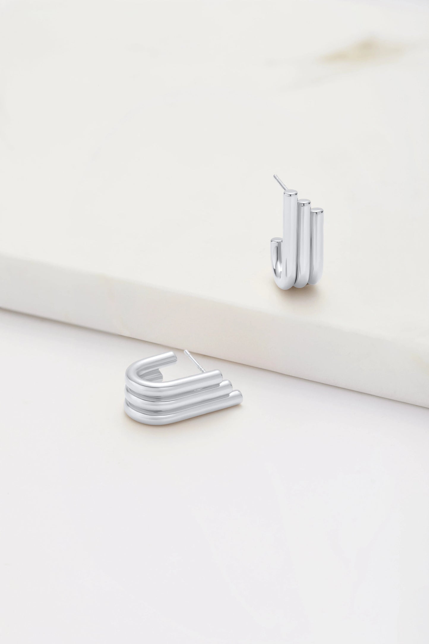 Elly Hoop Silver