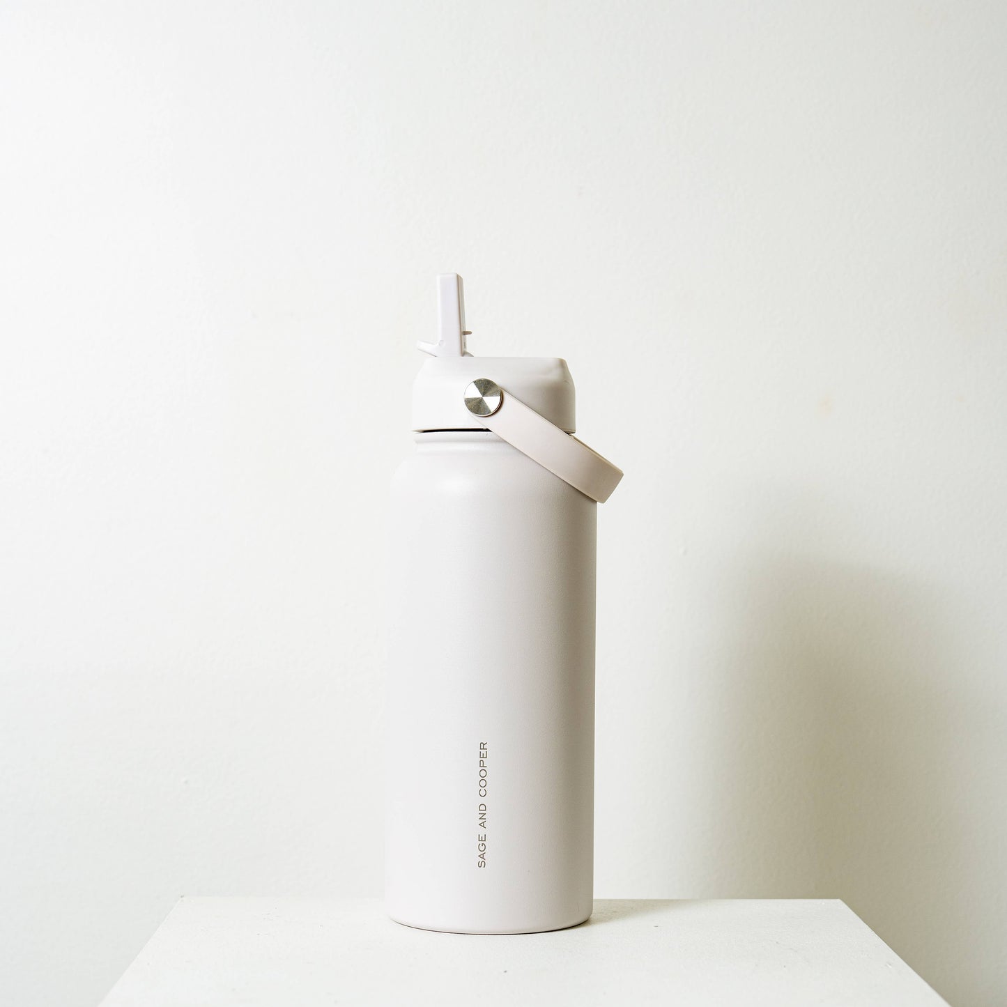 The Sage & Cooper Insulated Drink Bottle: Olive / 1 Litre