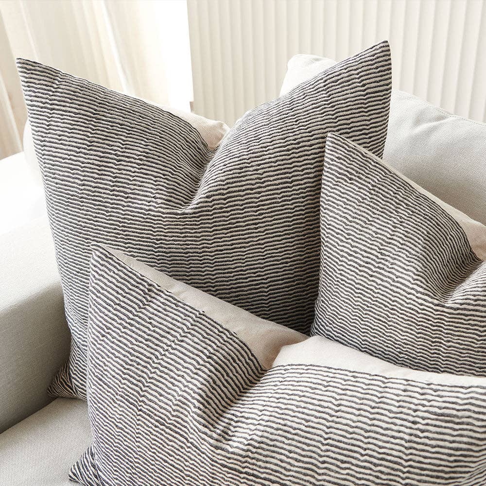 Vigare Linen Cushion Natural/Black 40x60cm
