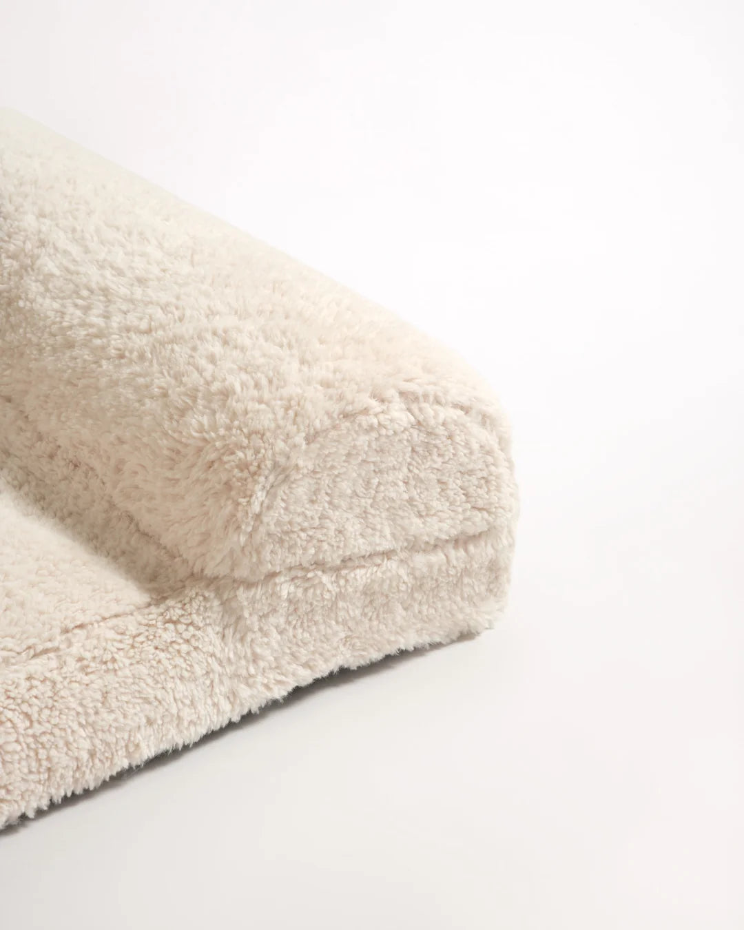 Faux Fur Pet Bed - Marshmallow Small