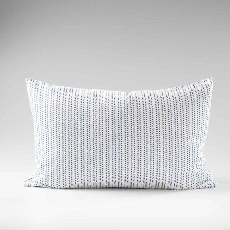 Ferrero Cushion Navy 40x60cm