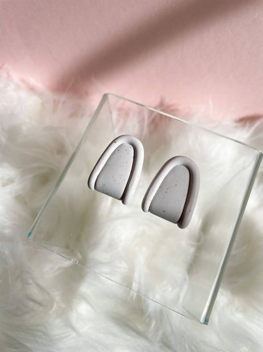 Huggie Earrings in Vanilla Bean
