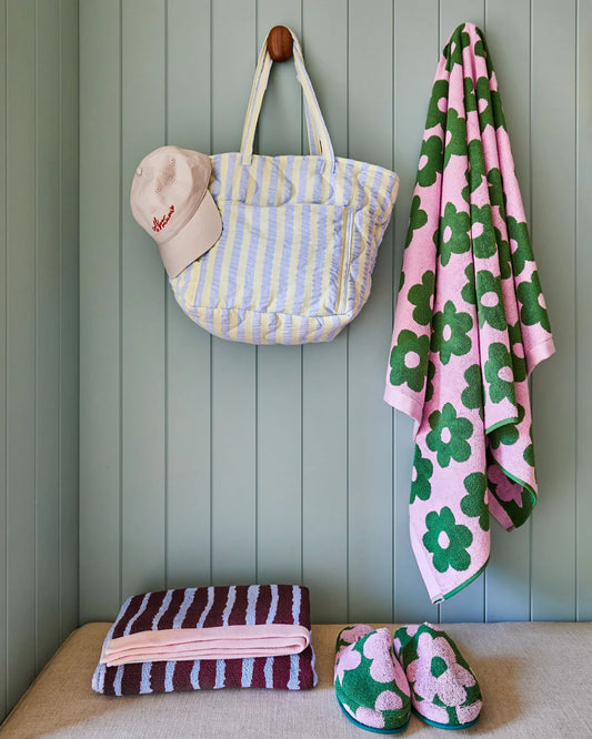 Mosey Me - Flowerbed Bath Towel