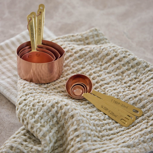 Davis & Waddell Heritage Copper & Brass Measuring Cup Set